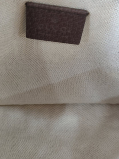 Gucci GG Supreme Monogram Neo Vintage Messenger Bag