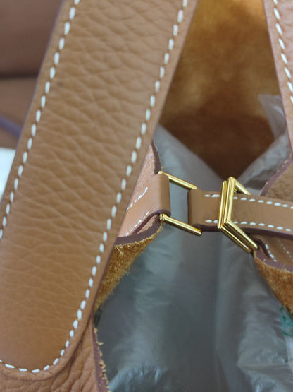 Hermes Picotin 22 Gold on Gold Clemence Stamp U 2022 Fullset