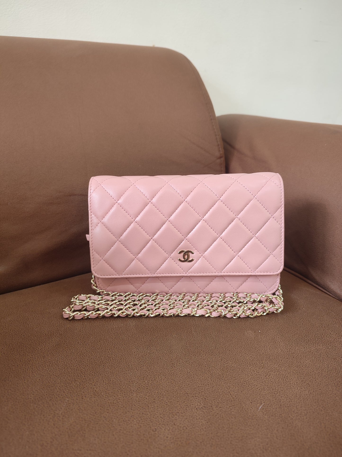 Chanel Classic Wallet On Chain Lambskin Pink GHW Chanel Classic Wallet On Chain Lambskin Pink Series 24