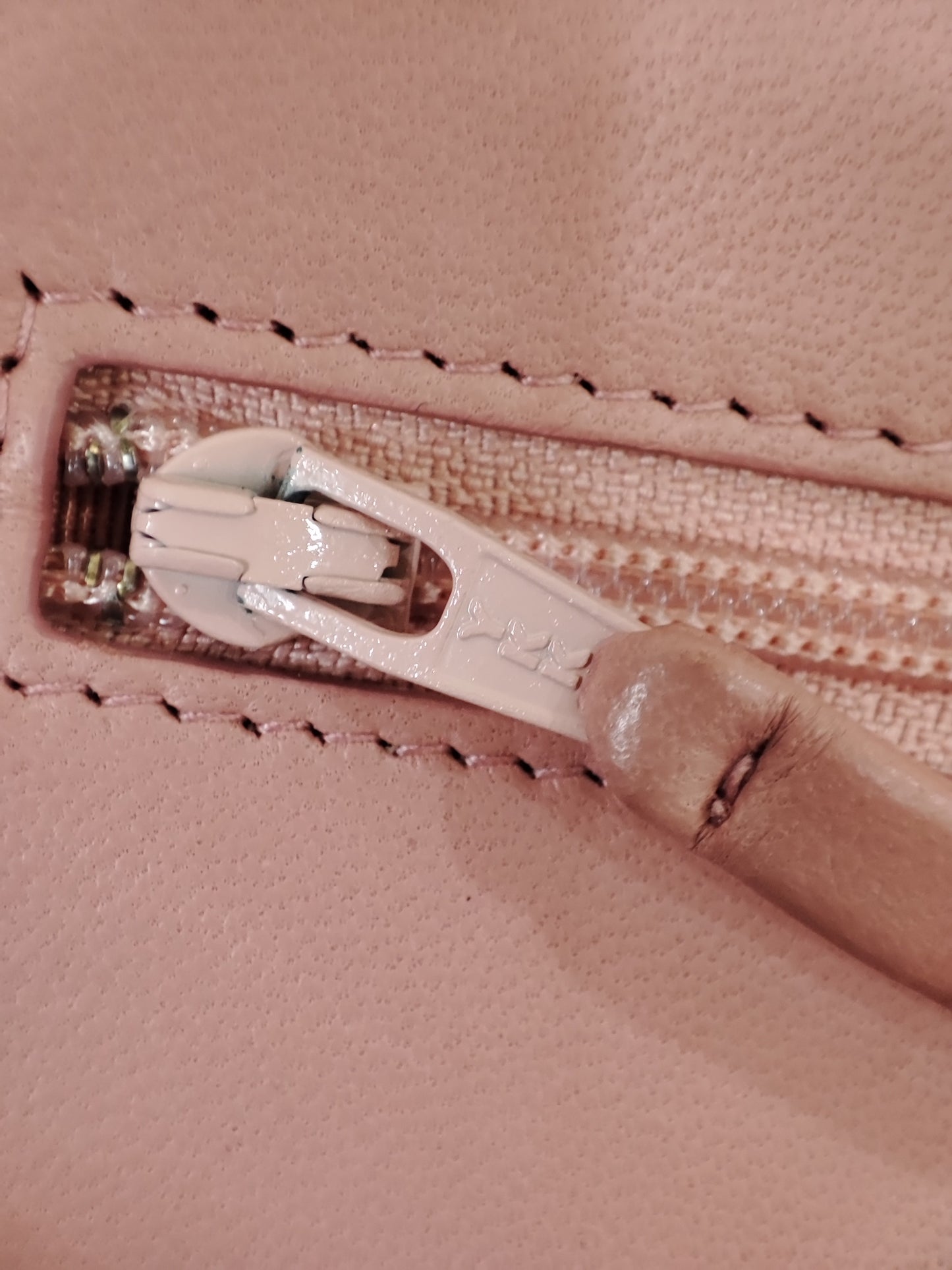 Chanel Classic Wallet On Chain Lambskin Pink GHW Chanel Classic Wallet On Chain Lambskin Pink Series 24