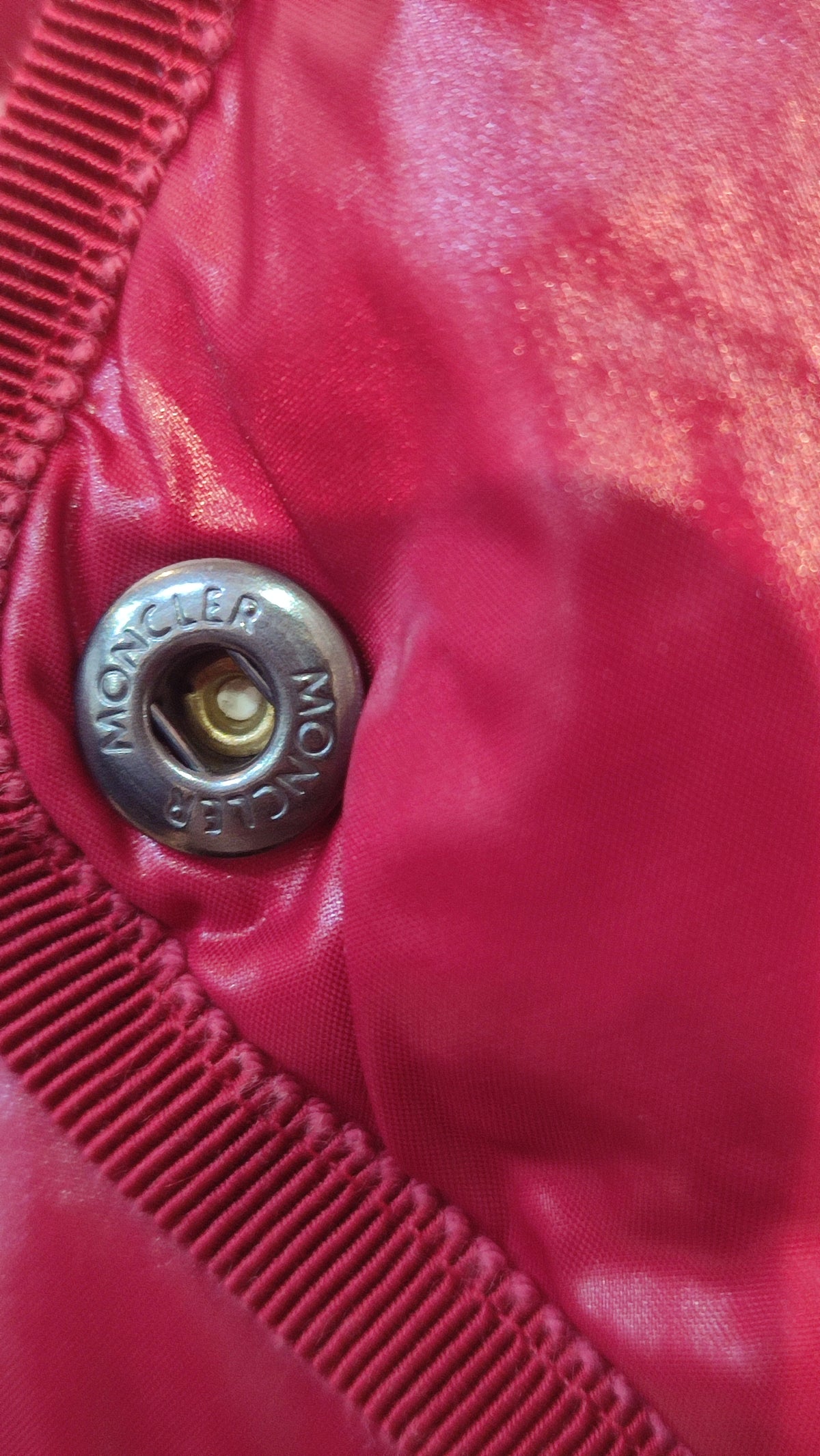 Moncler Puffed Jacket Red