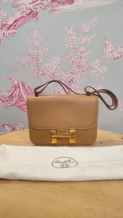 Hermes Vintage Constance 23 Chamonix Gold on Gold Stamp T Circle 1990