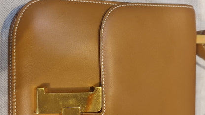 Hermes Vintage Constance 23 Chamonix Gold on Gold Stamp T Circle 1990