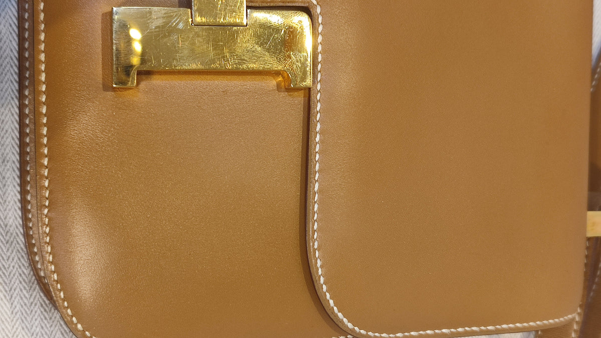 Hermes Vintage Constance 23 Chamonix Gold on Gold Stamp T Circle 1990