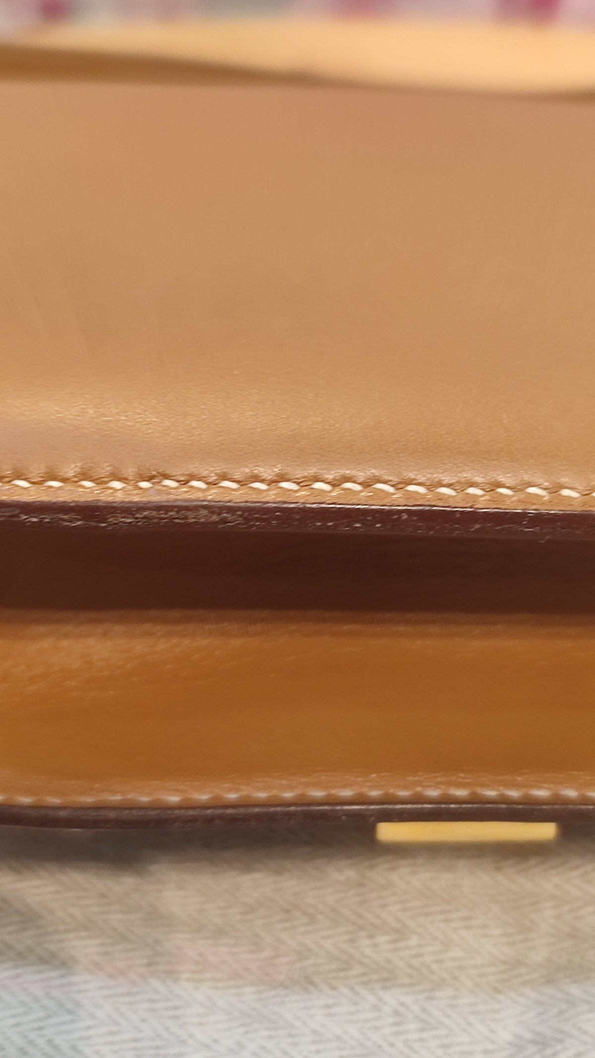 Hermes Vintage Constance 23 Chamonix Gold on Gold Stamp T Circle 1990