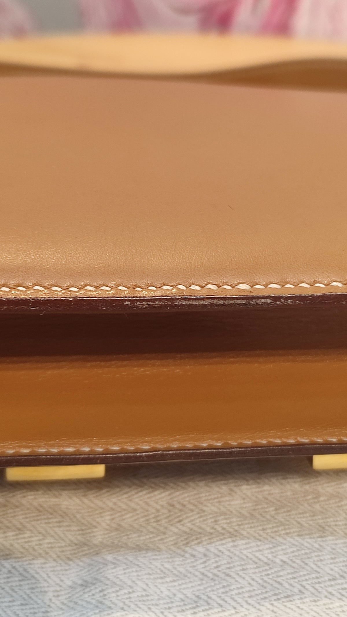 Hermes Vintage Constance 23 Chamonix Gold on Gold Stamp T Circle 1990