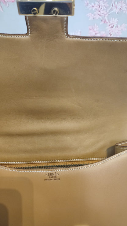 Hermes Vintage Constance 23 Chamonix Gold on Gold Stamp T Circle 1990