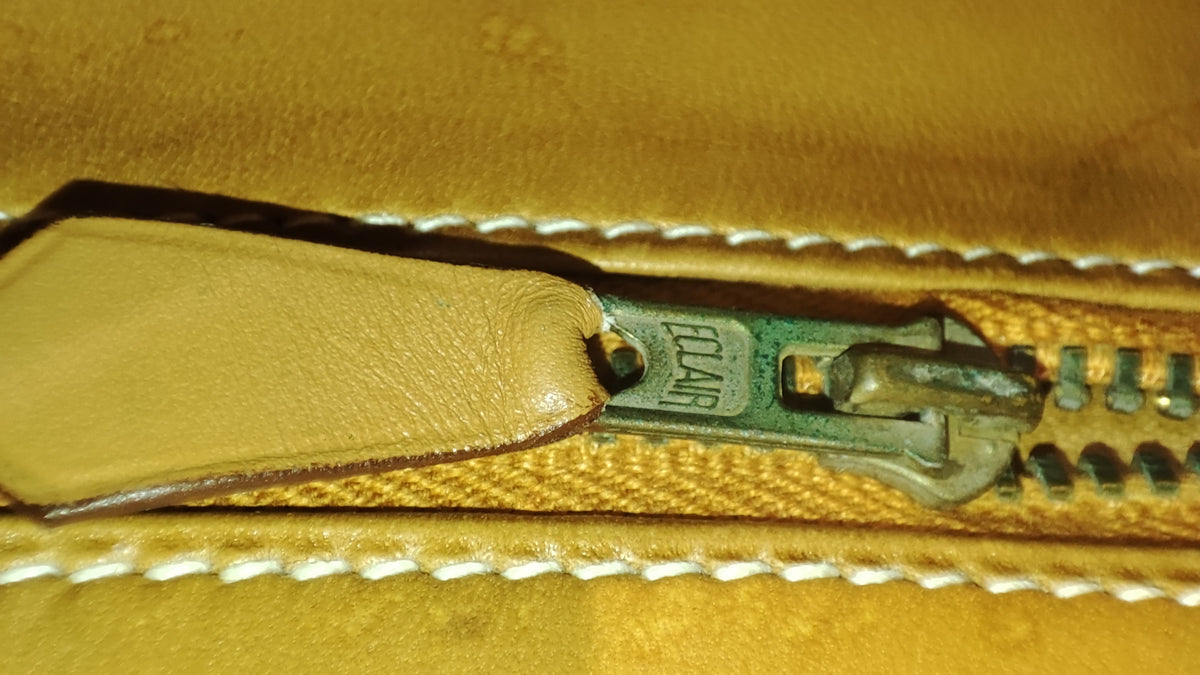 Hermes Vintage Constance 23 Chamonix Gold on Gold Stamp T Circle 1990