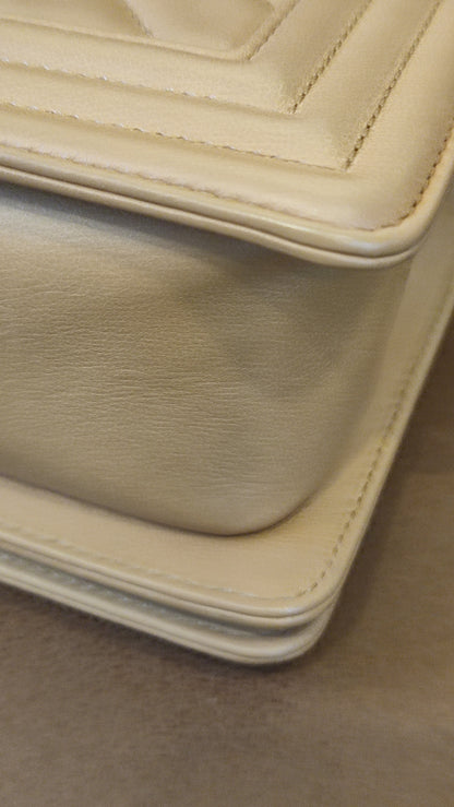 Chanel CC Le Boy Chevron Lambskin Beige Small Series 28