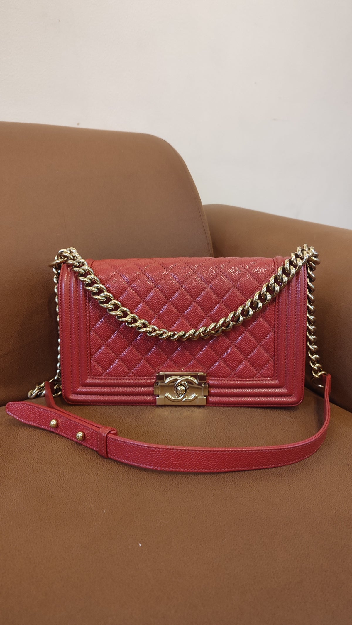 Chanel CC Le Boy Caviar Red Old Medium Series 29