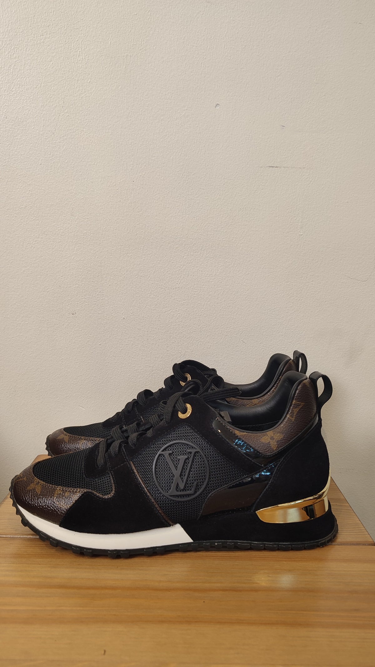 Louis Vuitton Runway Monogram Black/Brown Sneakers Size 37