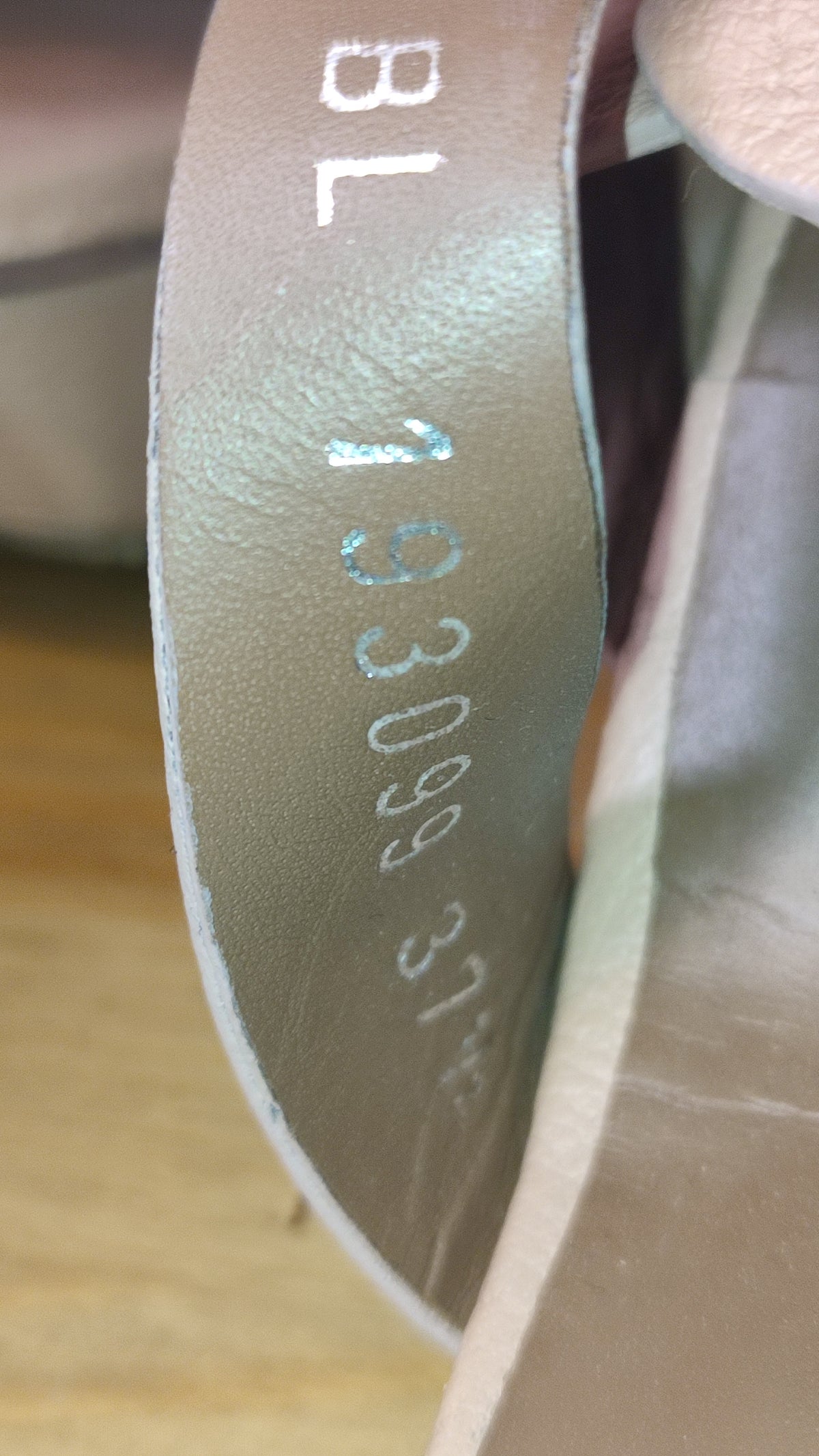 YSL Tribute Nude Heels Size 37 1/2