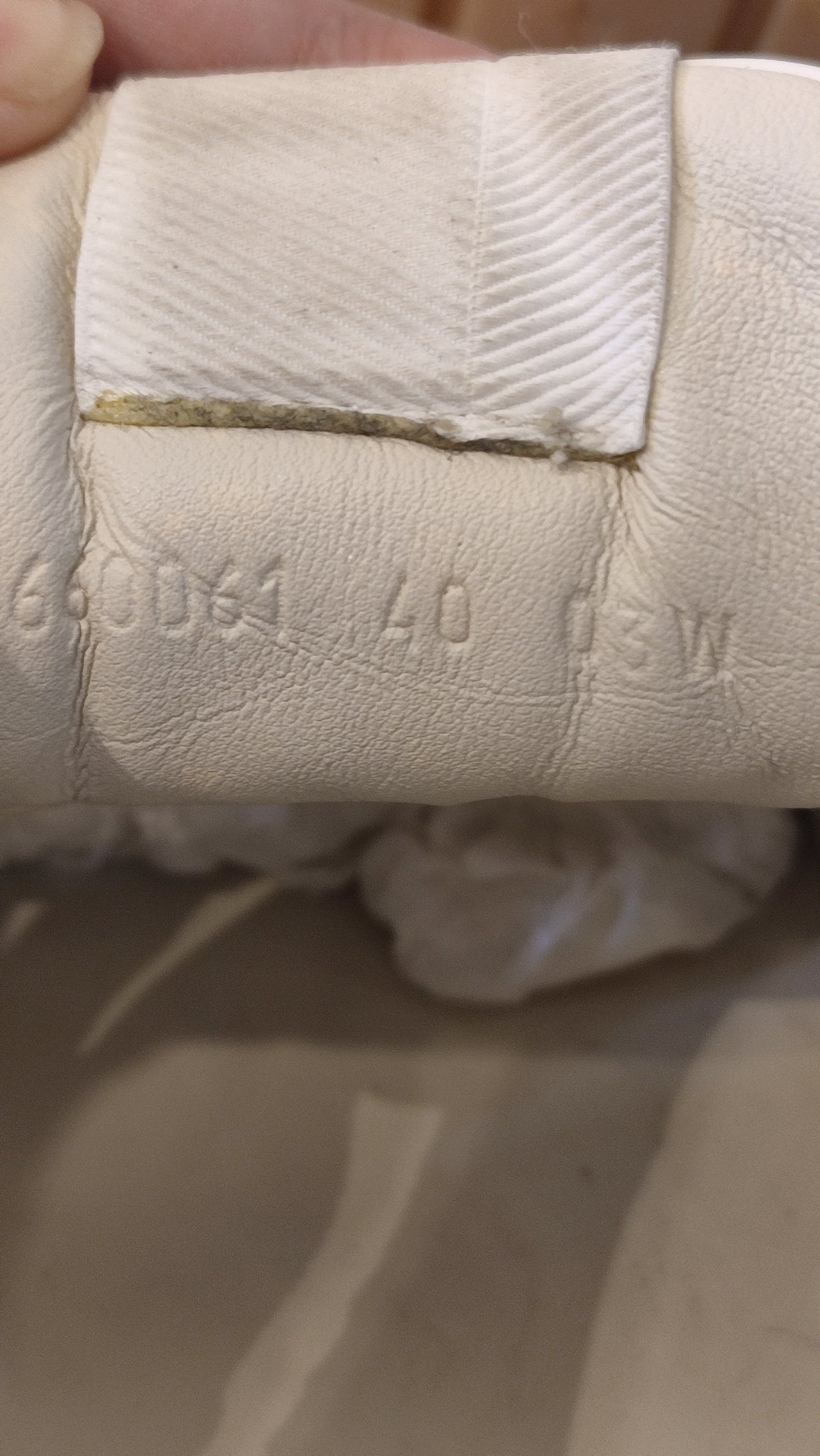 Gucci Rython Coutout Sneakers White Size 40