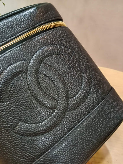 Chanel Vanity Caviar Black Series 4