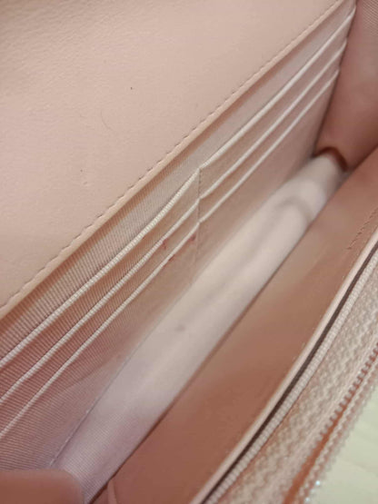 Chanel 19 Wallet on Chain Peach in Quilted Lambskin Microchipped
