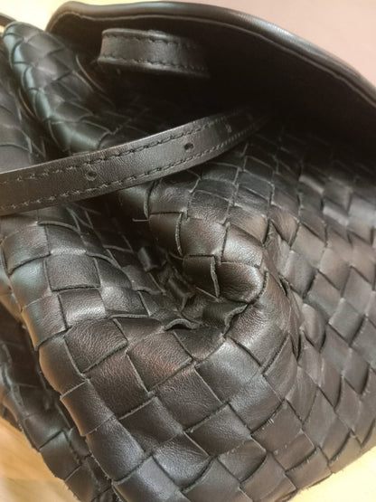Bottega Veneta Intrecciato Messenger Bag Black