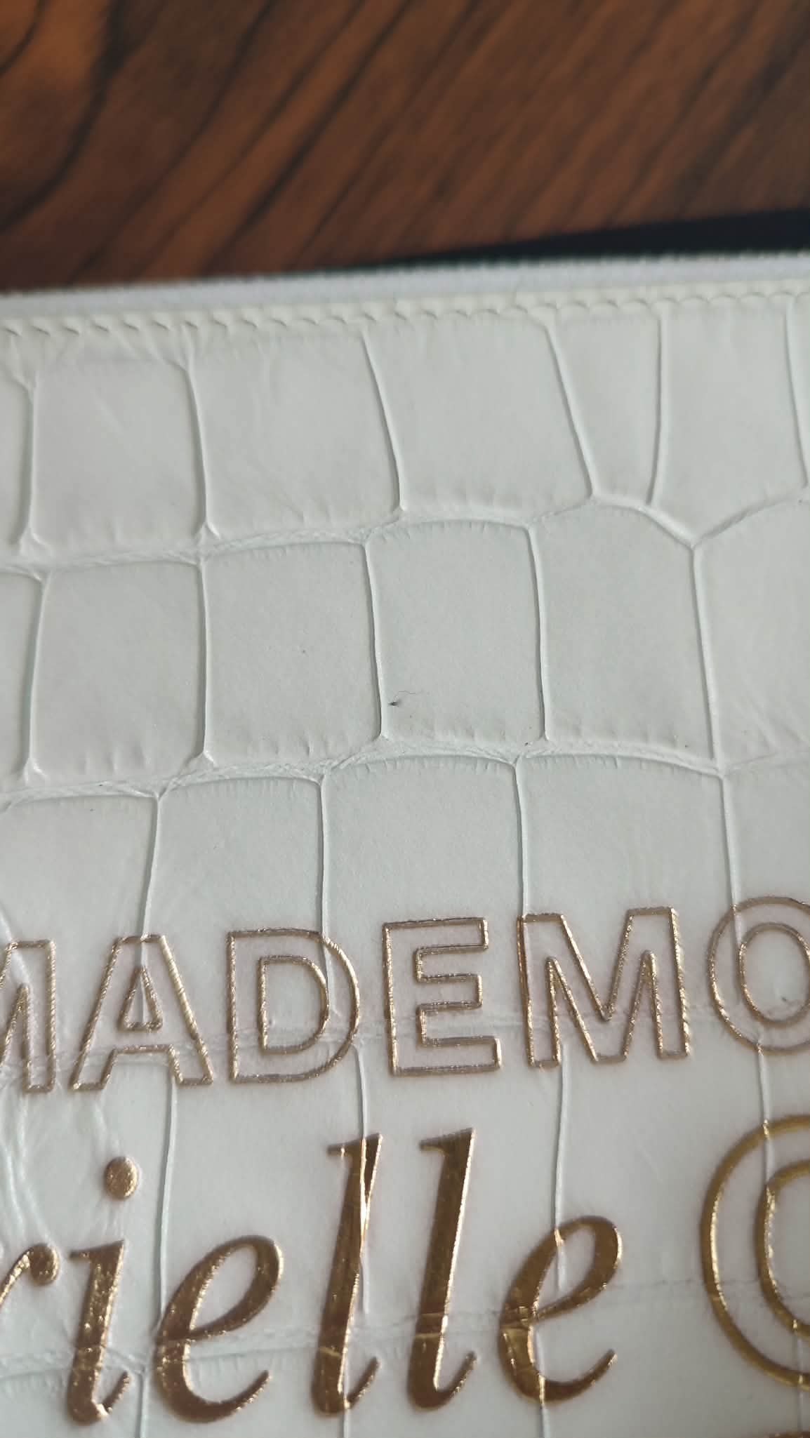 Chanel OCase Croc Embossed White Series 28