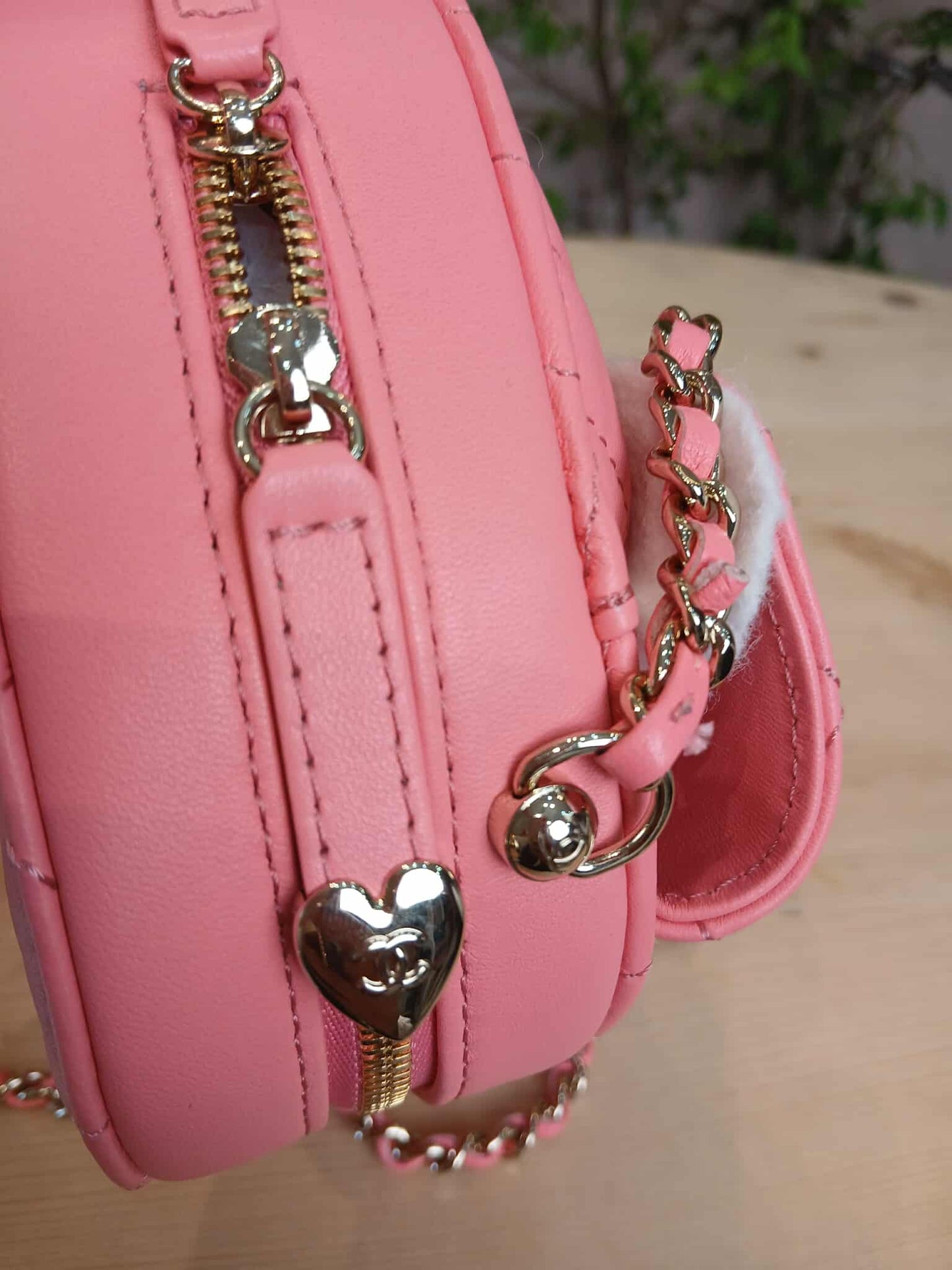 Chanel CC in Love Heart Bag Lambskin Pink Microchipped