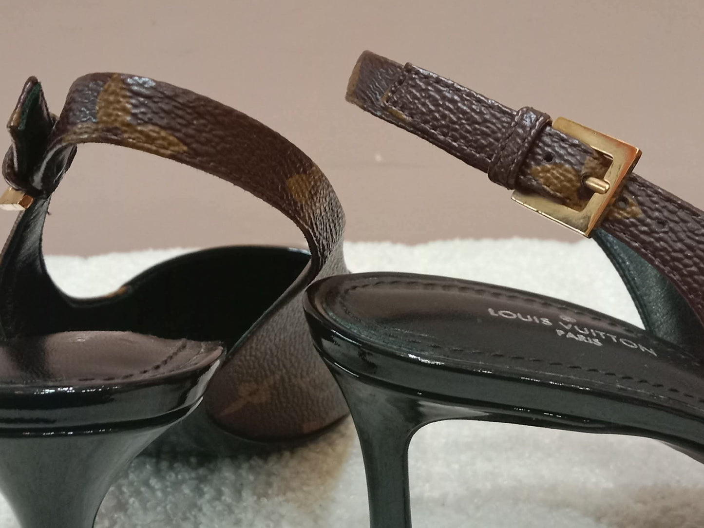 Louis Vuitton Archlight Slingback Pumps Toe Cap Patent Black Monogram Canvas Size 35.5