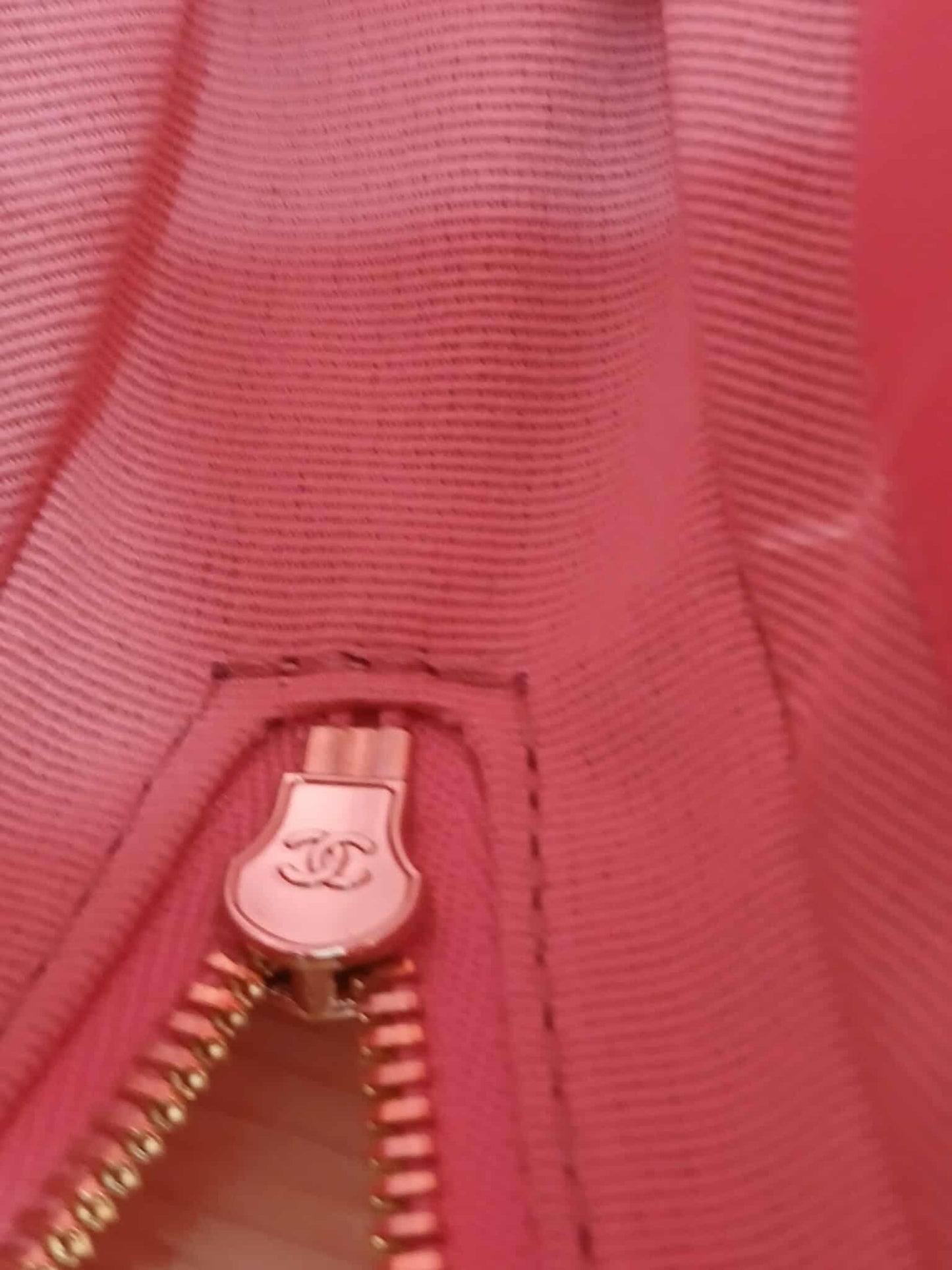 Chanel CC in Love Heart Bag Lambskin Pink Microchipped