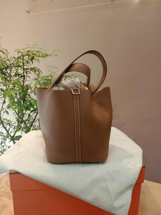 Hermes Picotin 22 Gold Stamp W 2024 Clemence