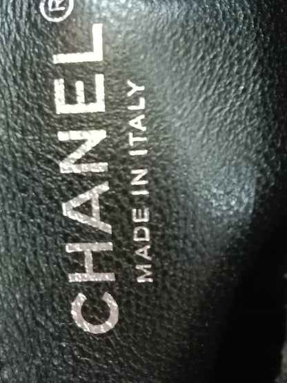 Chanel Classic Rectangular Mini Flap Patent Black Series 23