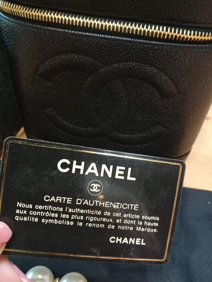 Chanel Vanity Caviar Black Series 4