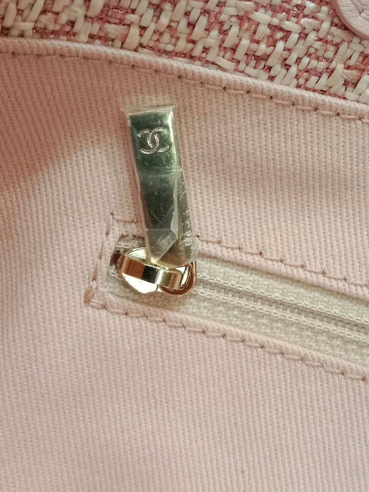 Chanel Deauville Tote Tweed Pink Microchipped