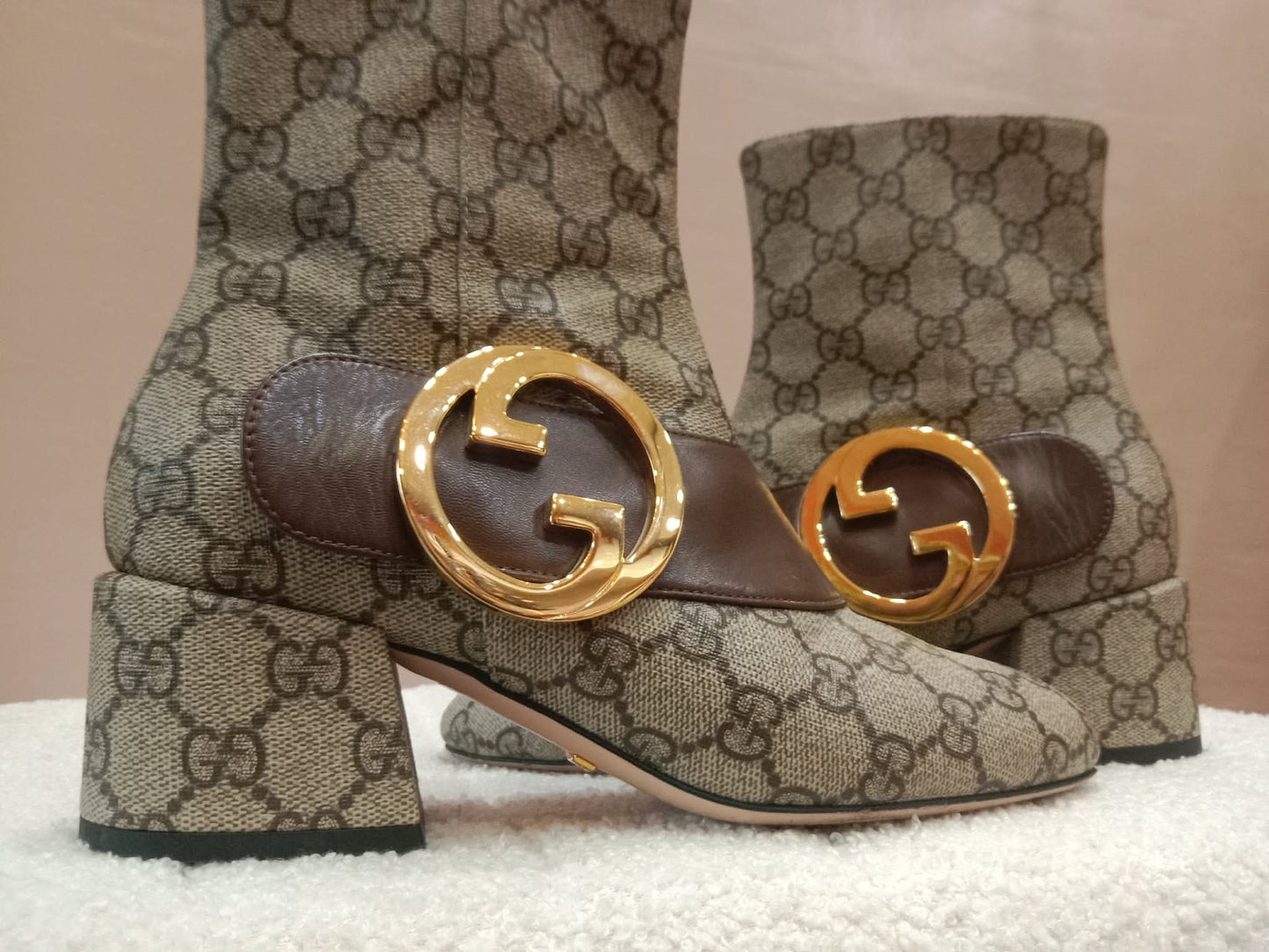 Gucci Blondie GG Supreme ankle Boots GG Medallion Size 26
