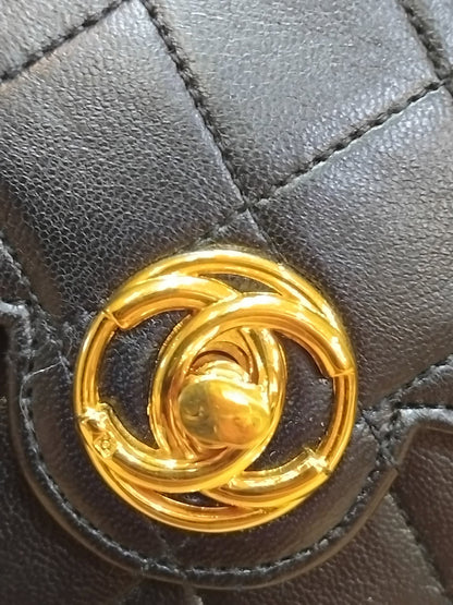 Chanel Circle Lock Flap Vintage CC Lambskin Black Series 1