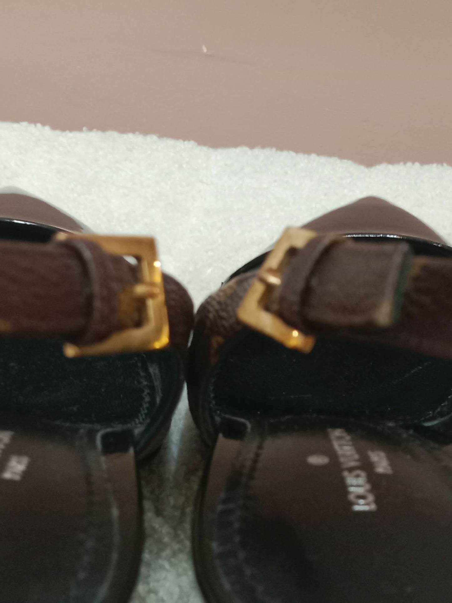 Louis Vuitton Archlight Slingback Pumps Toe Cap Patent Black Monogram Canvas Size 35.5