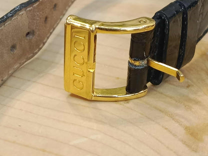 Gucci Men Gold Plated Band Wristwatch