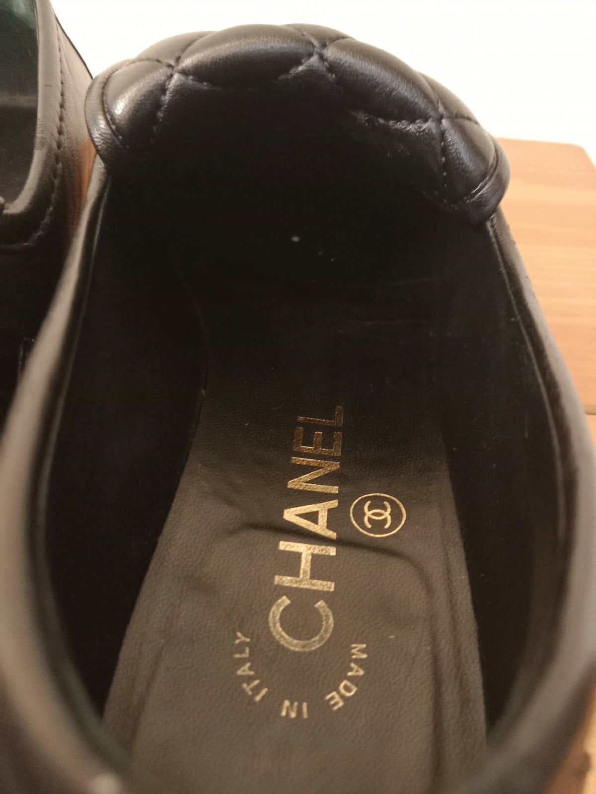 Chanel Quilted Lambskin CC Turn-Lock Loafers Black Size 37 Fullset