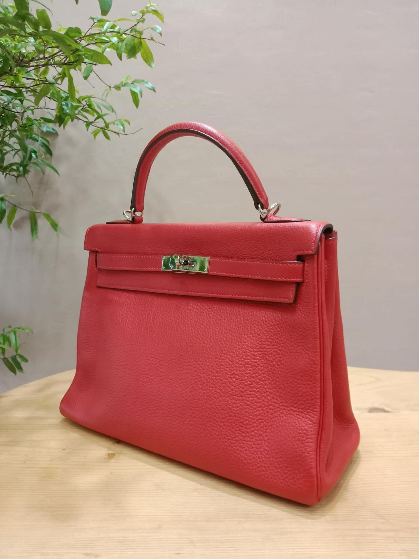 Hermes Kelly 32 Rouge Casaque Togo Stamp I Square 2005