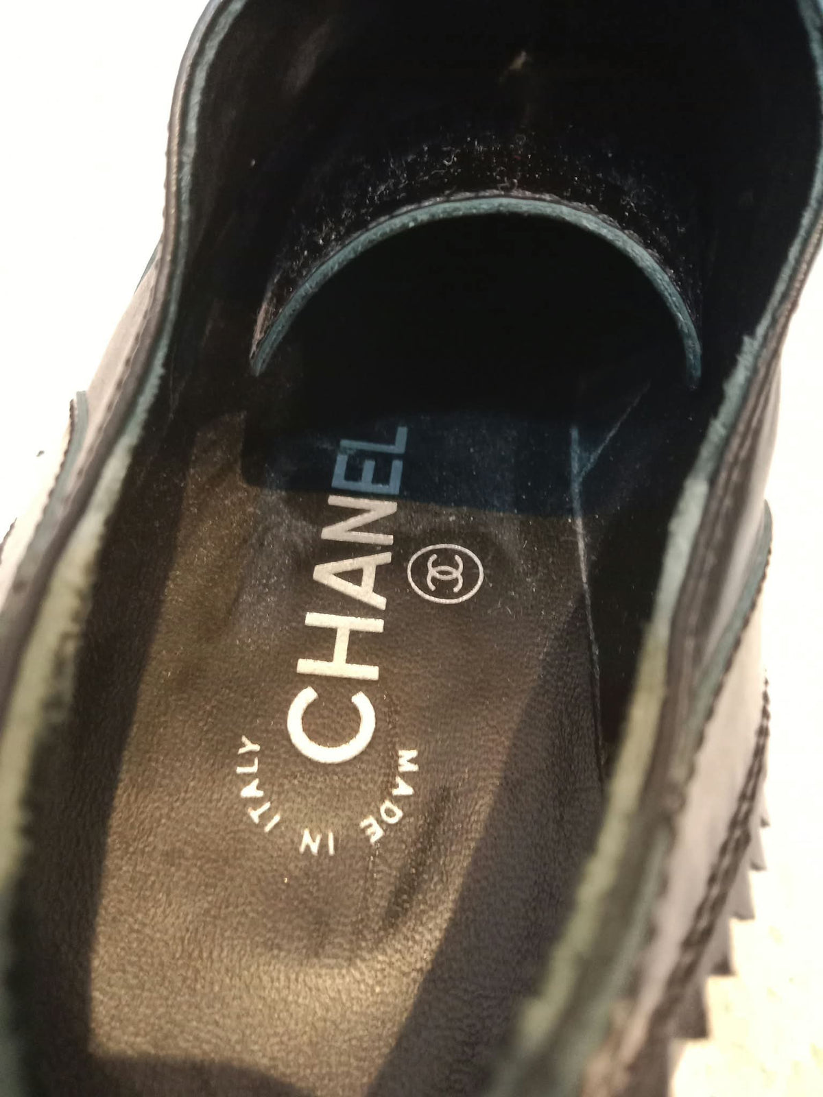 Chanel Black Patent Calfskin CC Brogue Lace-Up Oxford Size 38