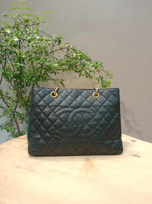 Chanel GST Black Caviar Series 18