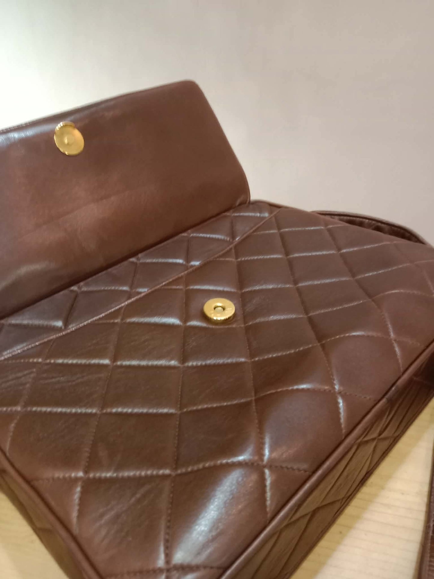 Chanel Shoulder Bag Embossed CC Logo Vintage Chocolate Brown
