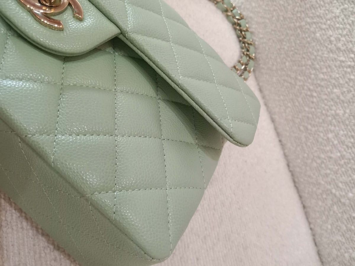 Chanel 24C Timeless Classic Double Flap Caviar Green Caviar Microchipped
