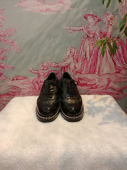 Chanel Black Patent Calfskin CC Brogue Lace-Up Oxford Size 38