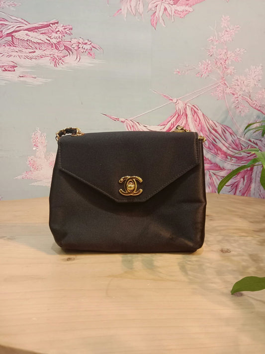 Chanel CC Chain Envelope Flap Bag Nylon Black Serie 4