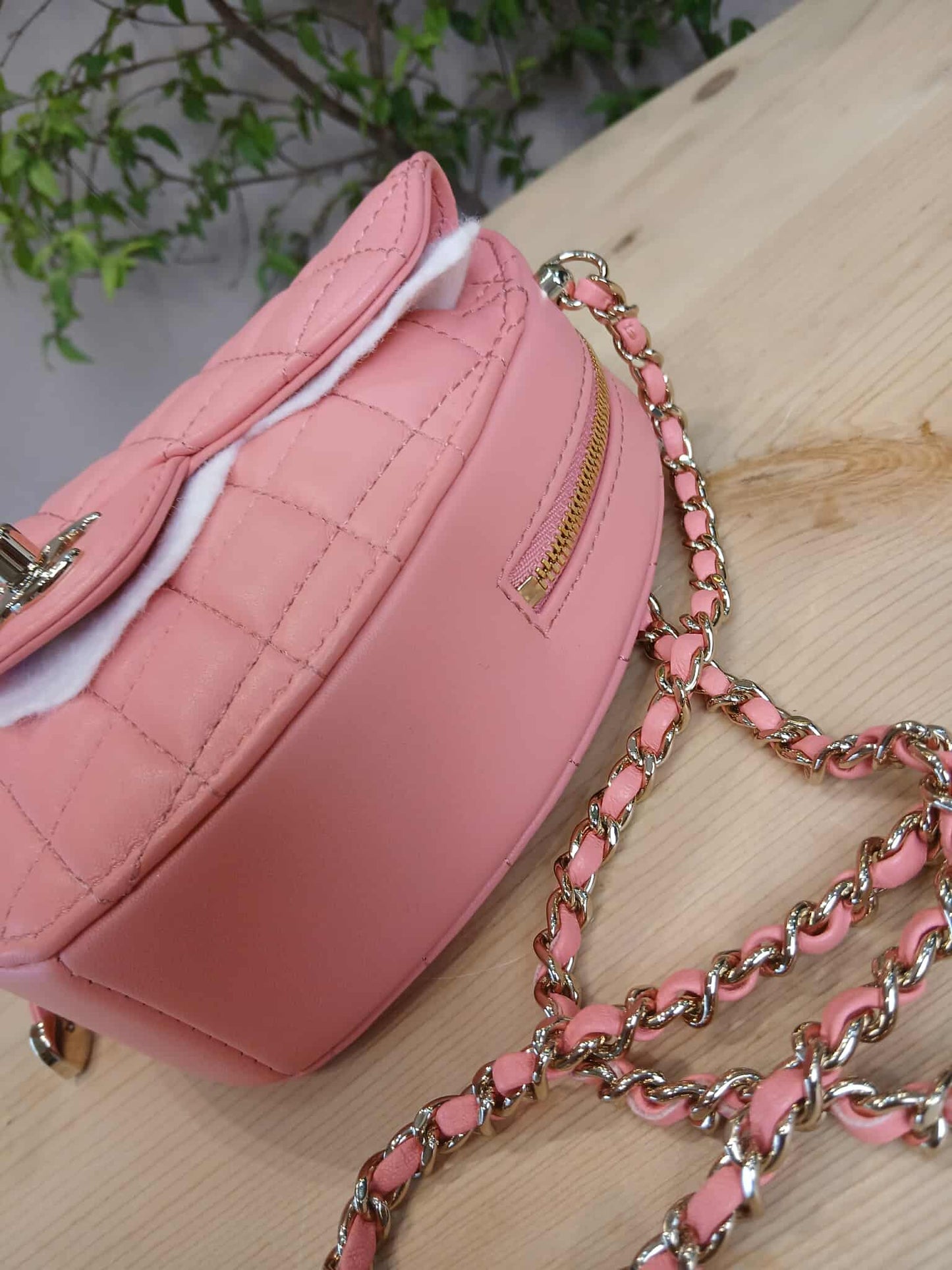 Chanel CC in Love Heart Bag Lambskin Pink Microchipped