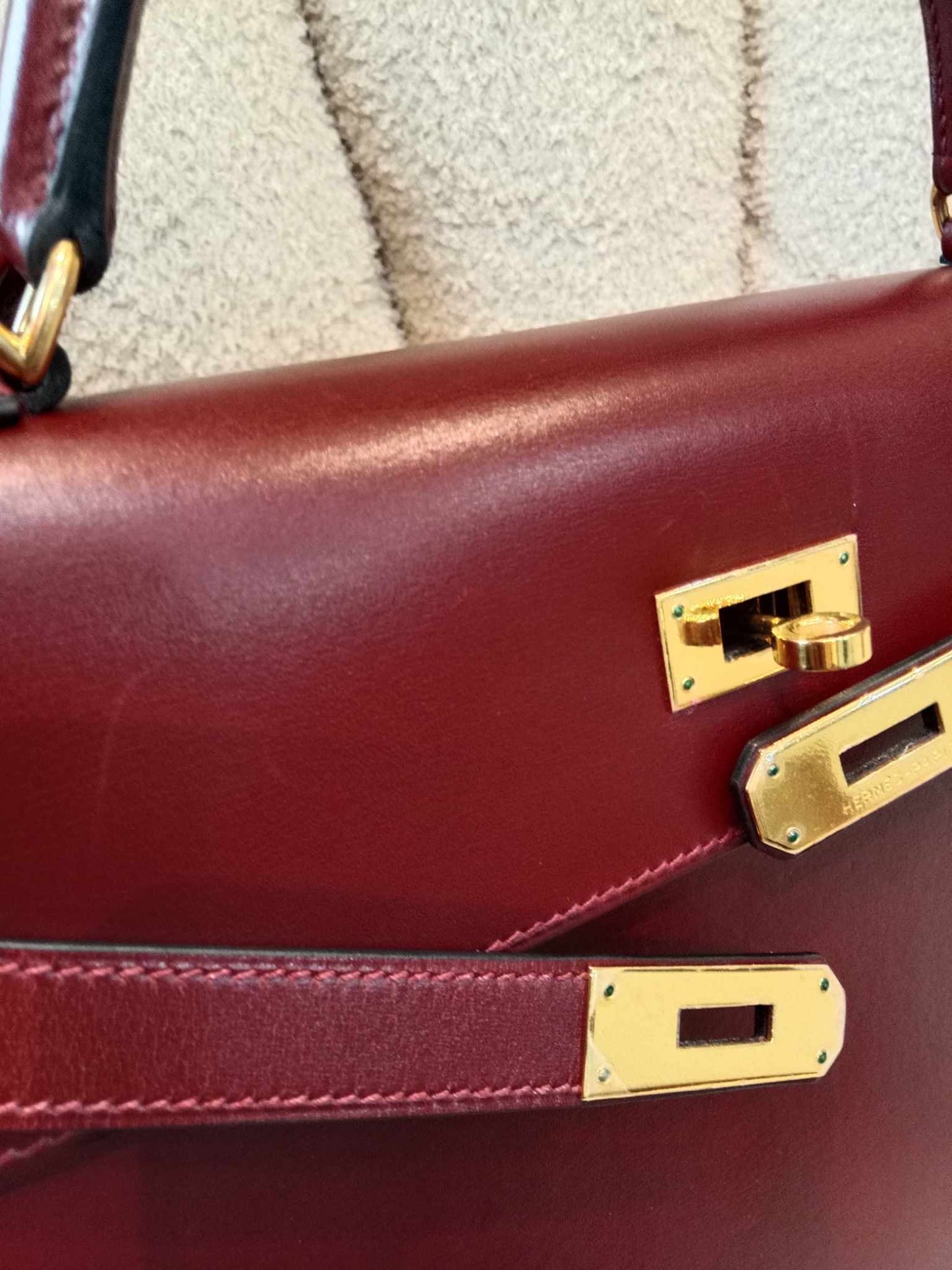 Hermes Kelly 32 Boxcalf Bordeaux Stamp F Square 2002