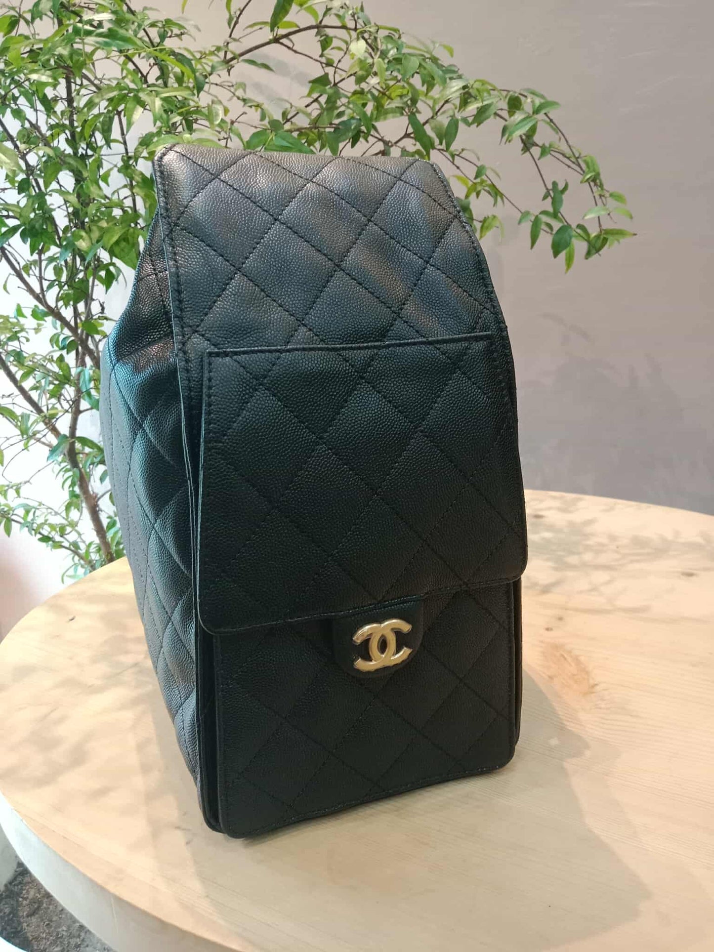 Chanel 25 Black Medium Caviar Microchipped