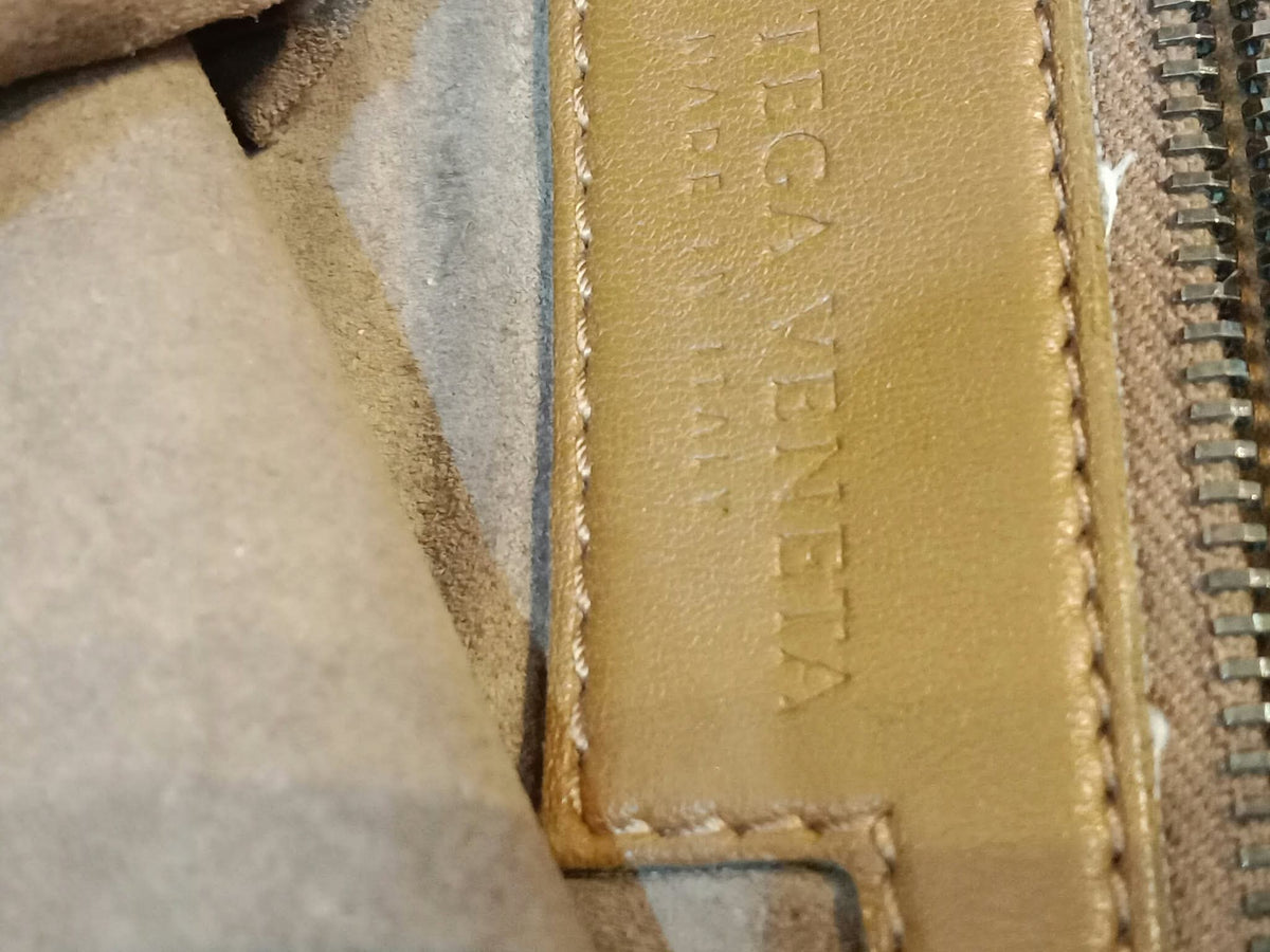 Bottega Veneta Hobo Intrecciato Bag Brown
