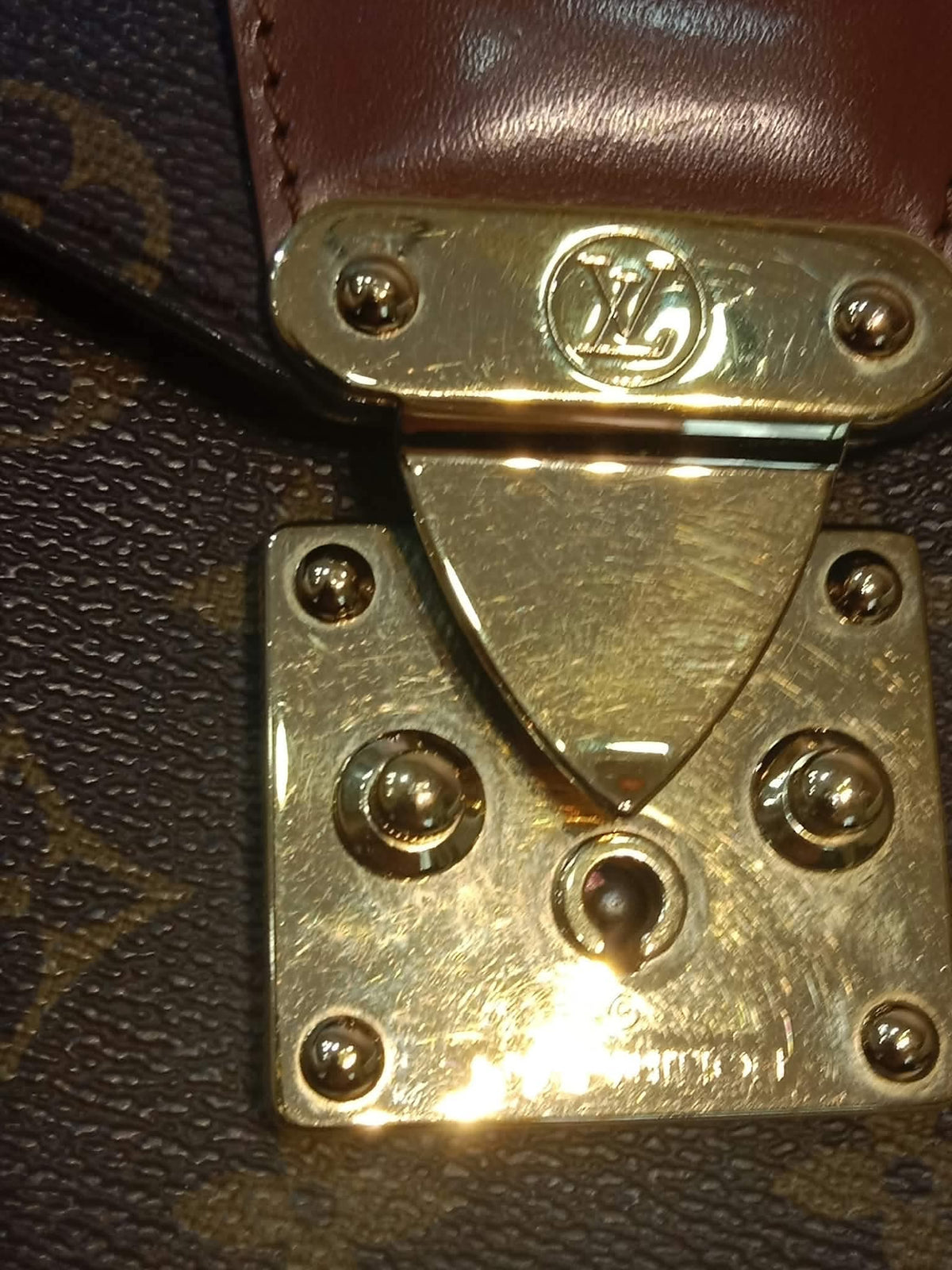 Louis Vuitton Monceau Shoulder Bag