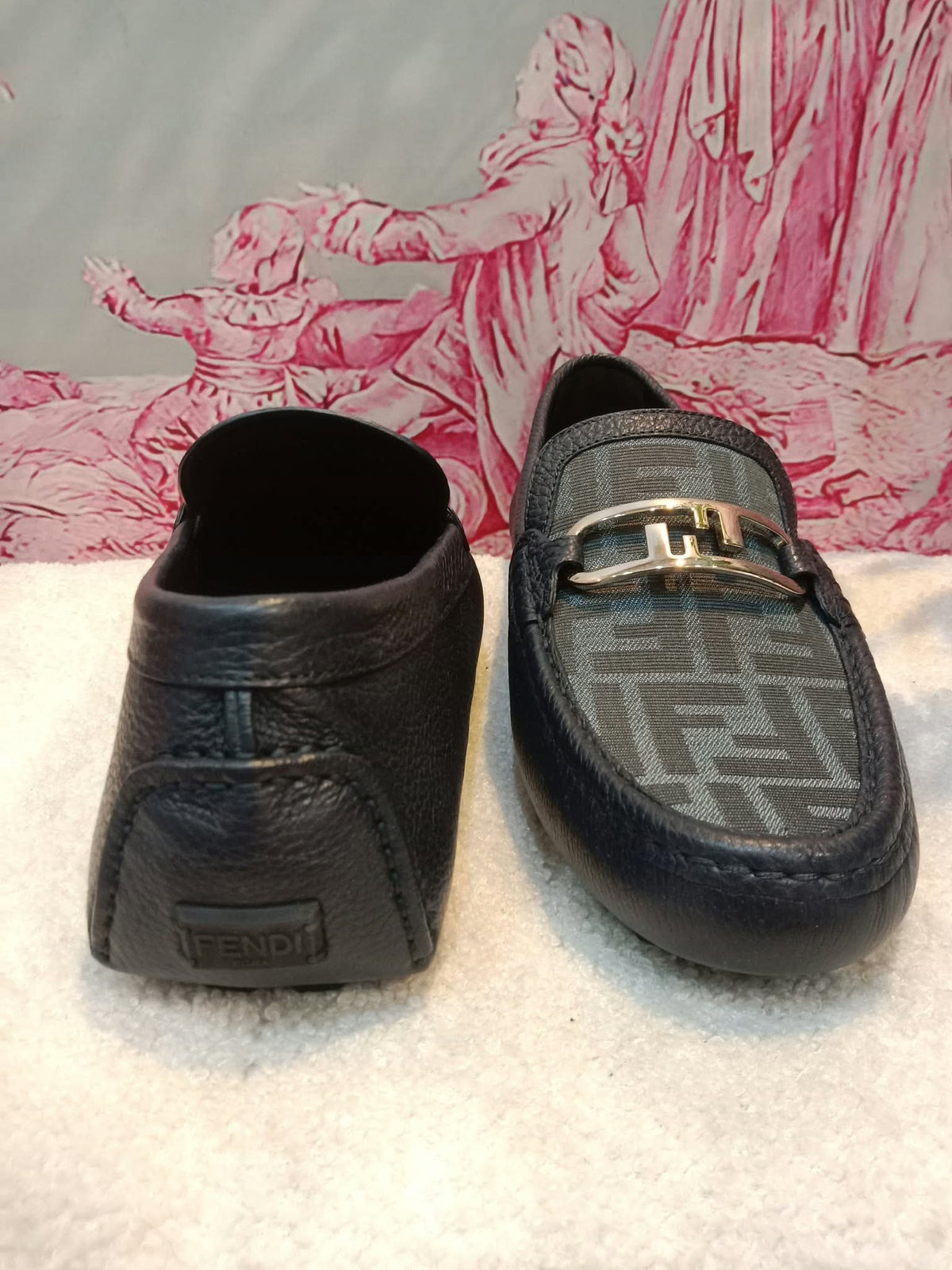 Fendi O'Clock Driving Loafers Black Size 9