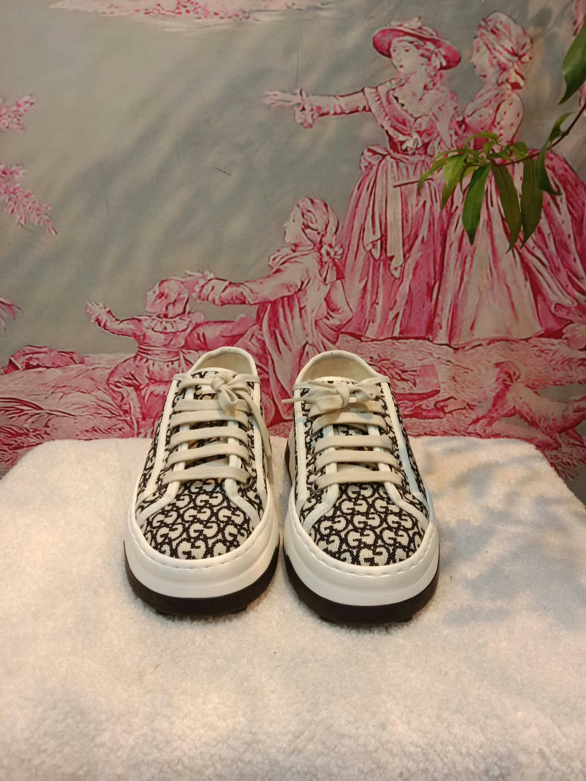 Gucci GG Monogram Platform Sneakers Ivory/Black Size 35.5