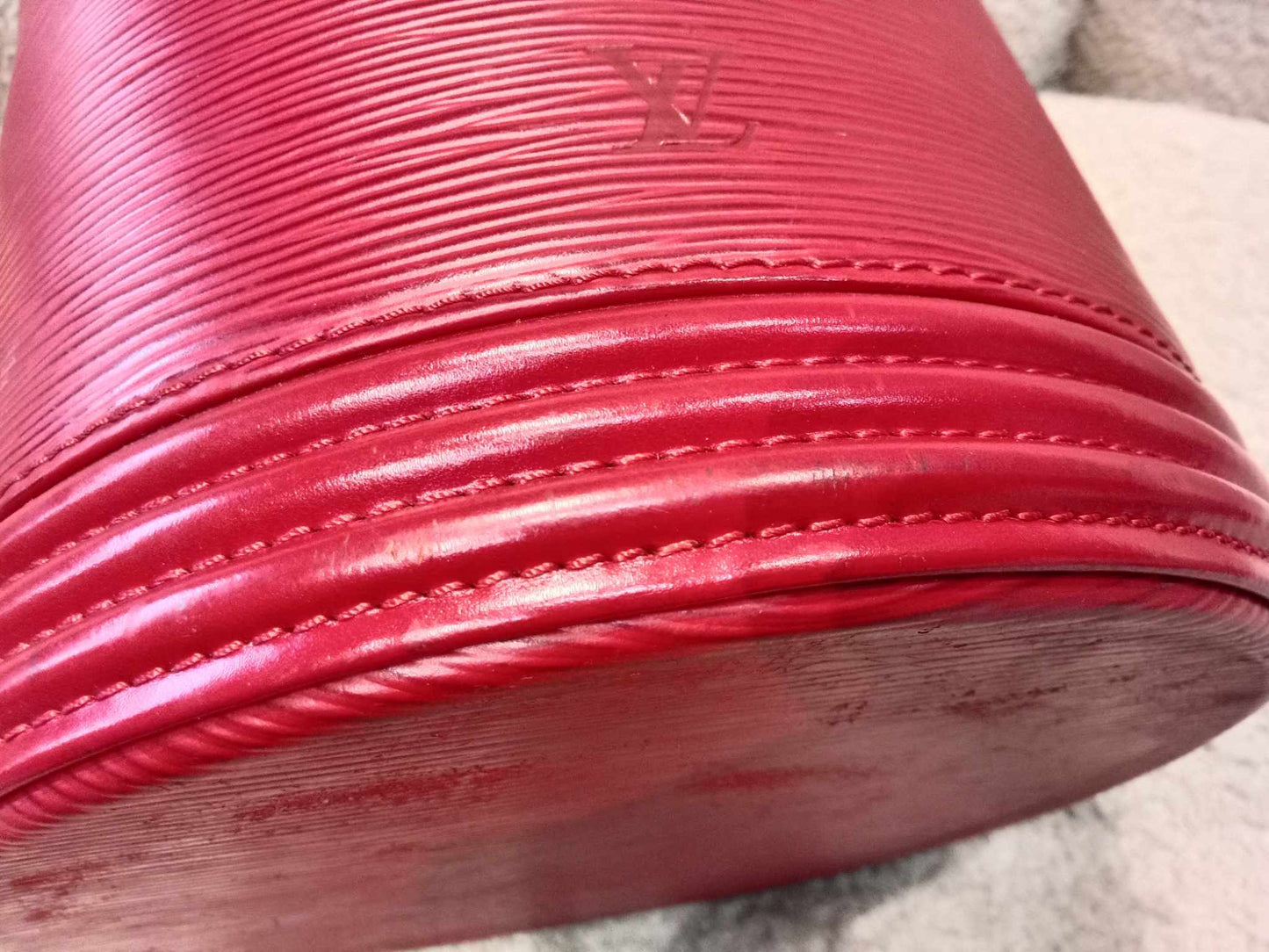 Louis Vuitton Red Epi Cannes Vanity Case