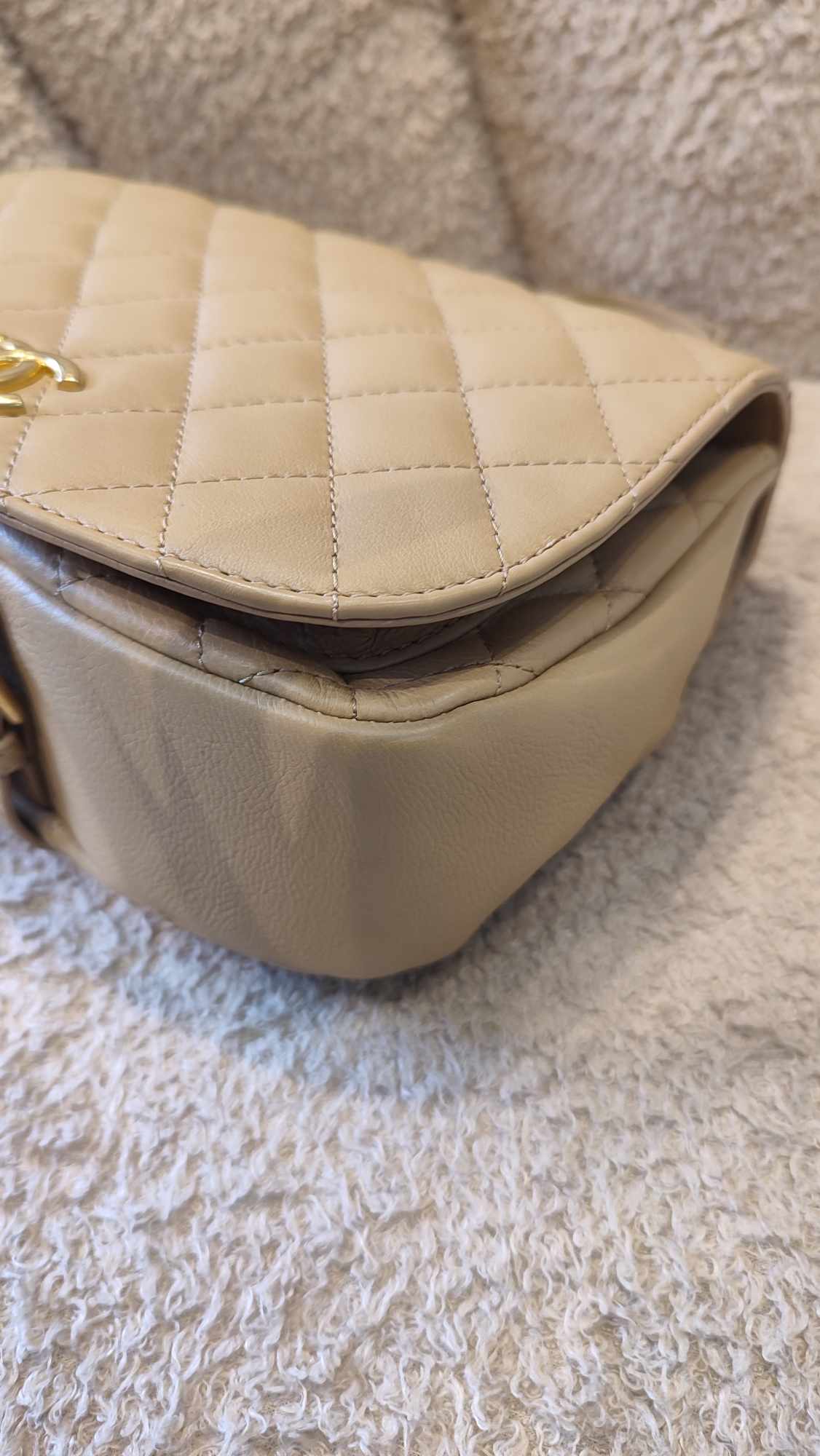 Chanel Messenger Flap Bag Lambskin Beige Series 27 Fullset