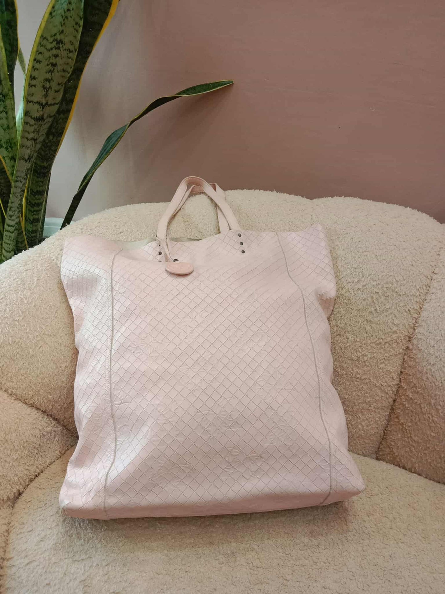 Bottega Veneta Butterfly Intrecciato Tote Bag Pink